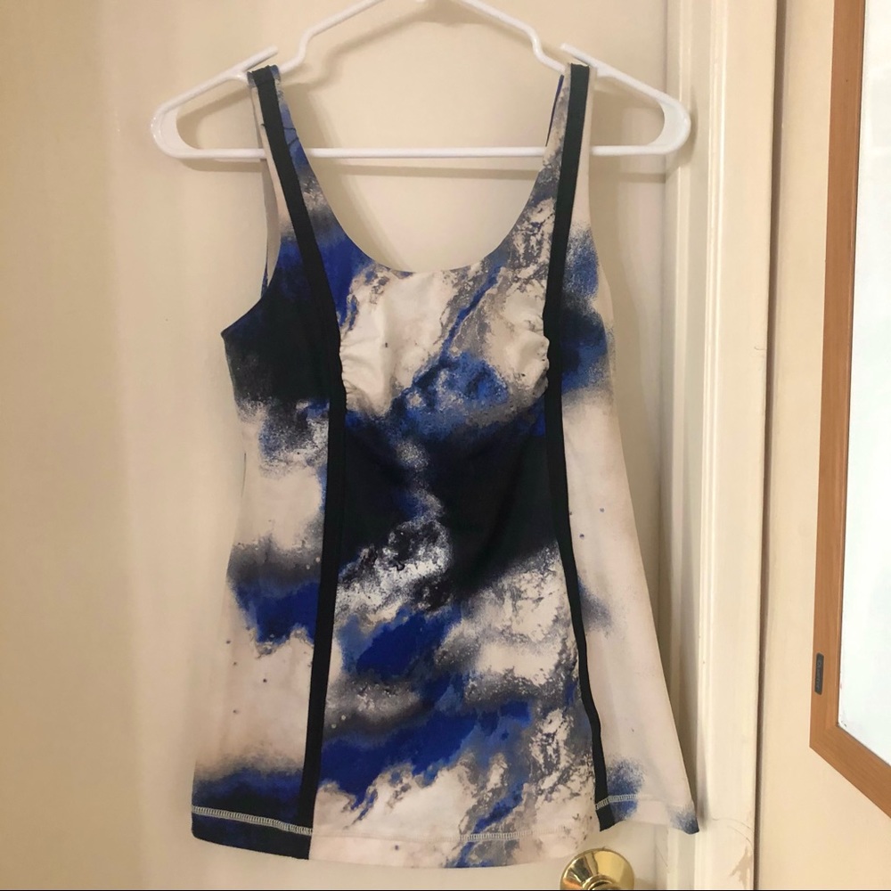 Lululemon tank top Grt cond! Beige, Blk, Blue, Gry